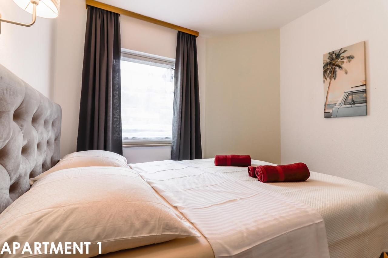 Maestral Apartments Врсар Екстер'єр фото