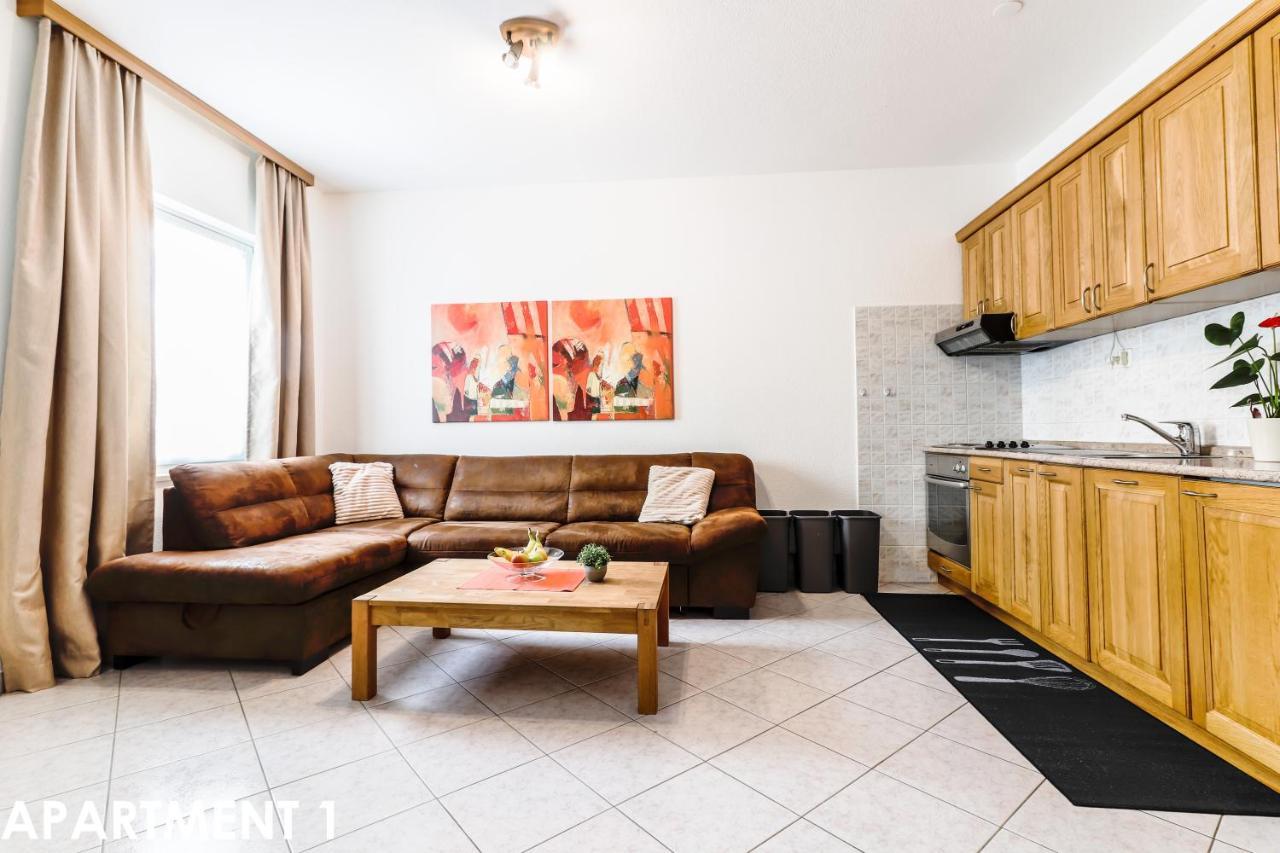 Maestral Apartments Врсар Екстер'єр фото