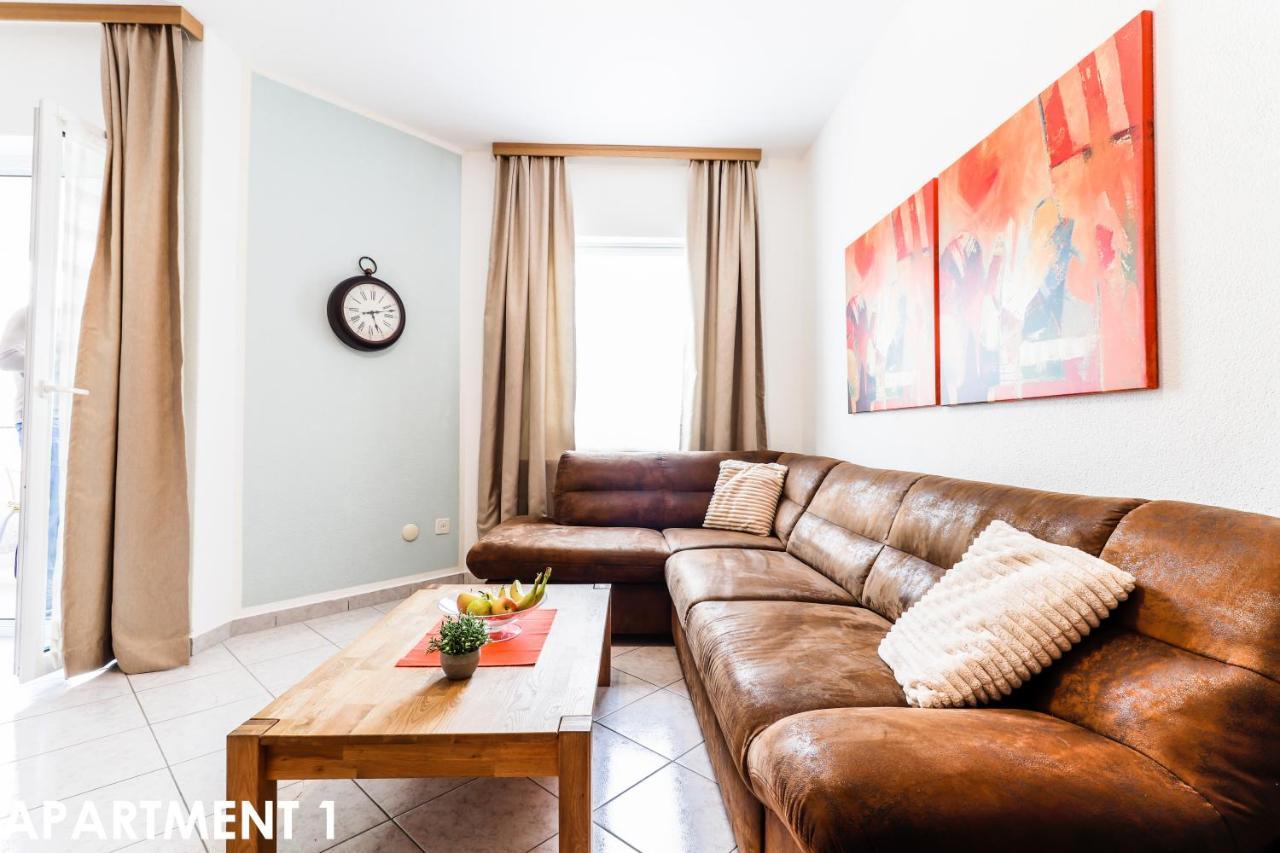 Maestral Apartments Врсар Екстер'єр фото